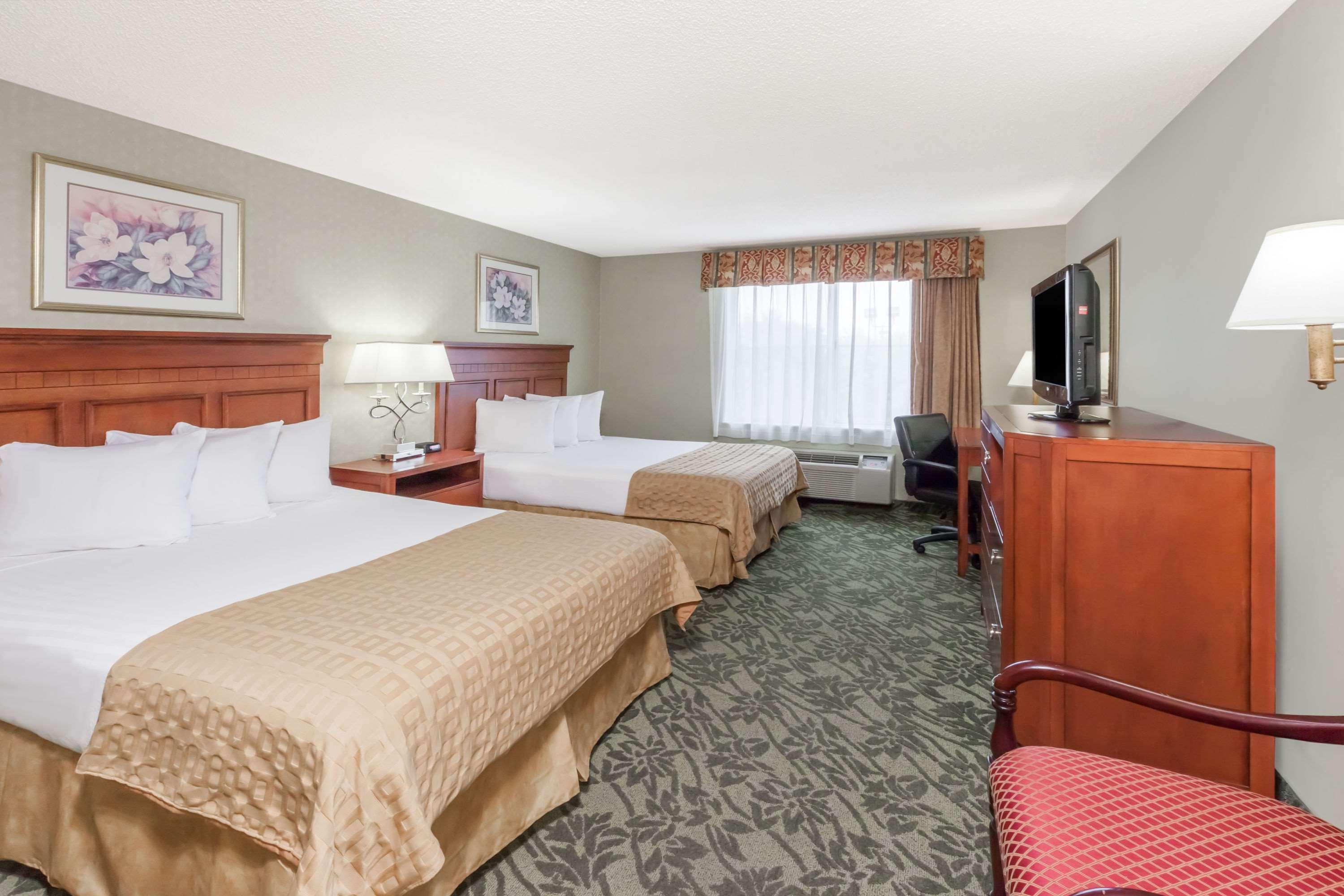 Spark By Hilton Walker Grand Rapids North Экстерьер фото