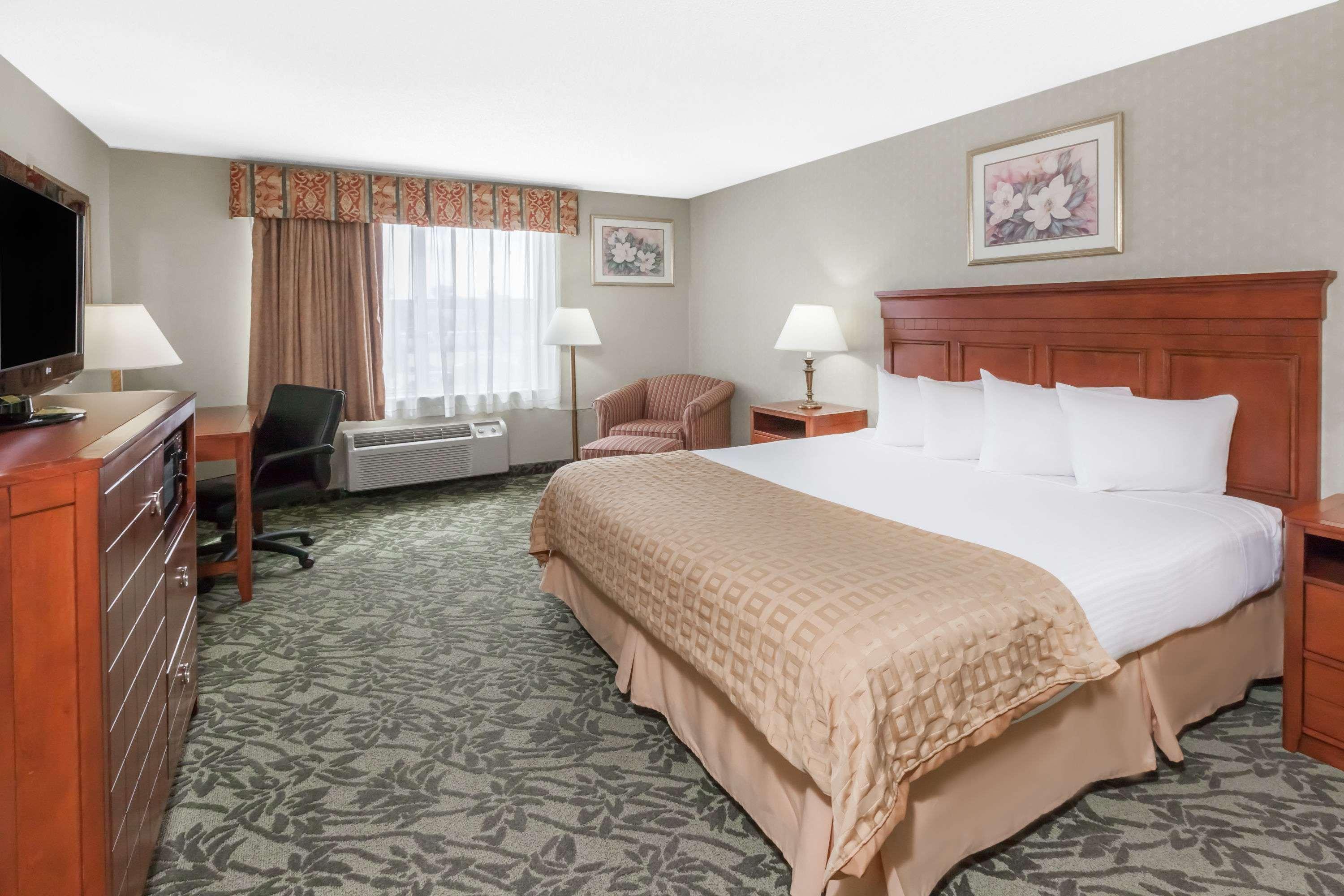 Spark By Hilton Walker Grand Rapids North Экстерьер фото