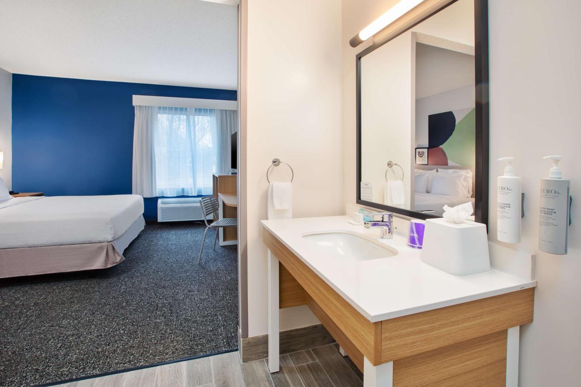Spark By Hilton Walker Grand Rapids North Экстерьер фото
